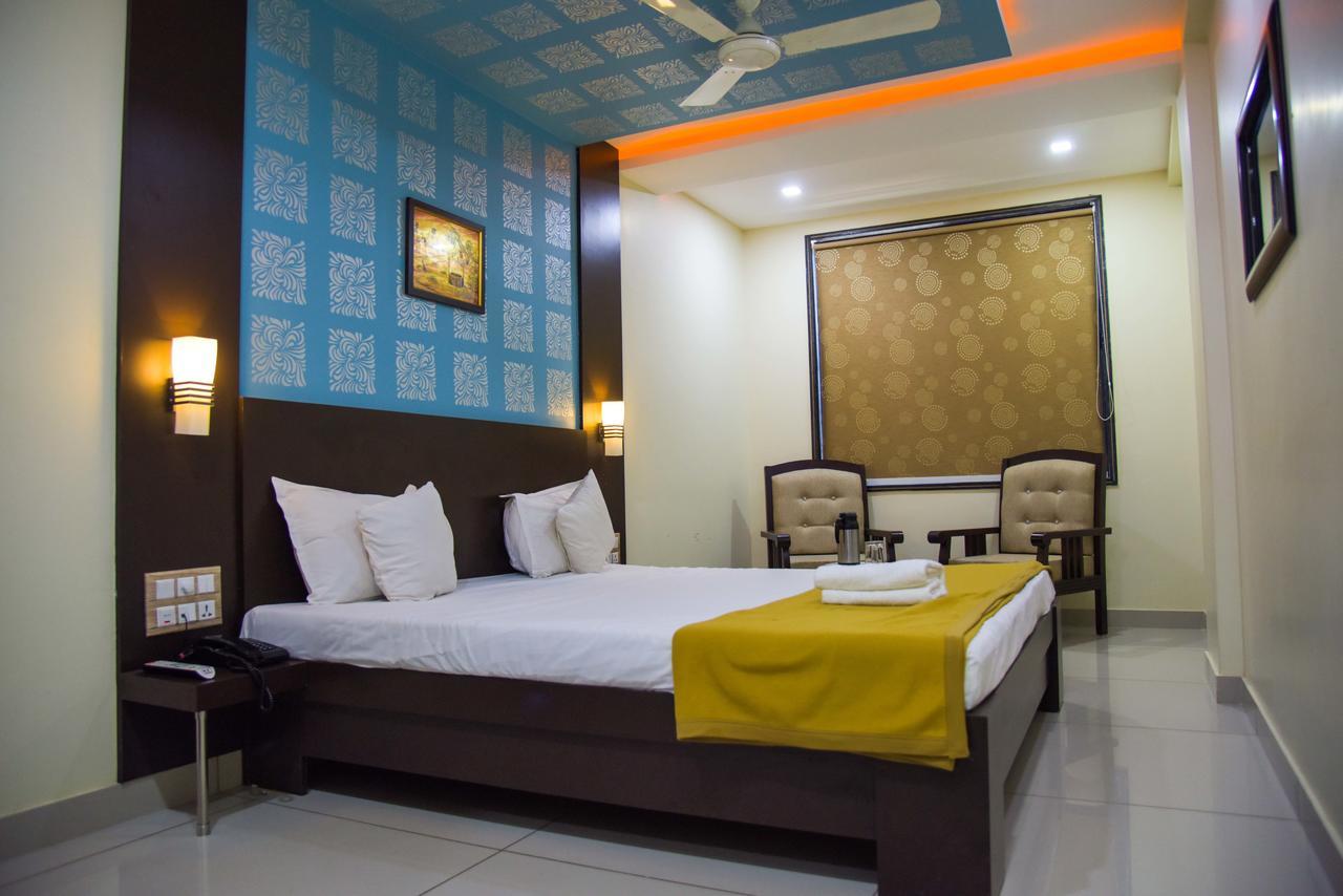 Hotel Tulsi Residency Bhuj Exterior photo